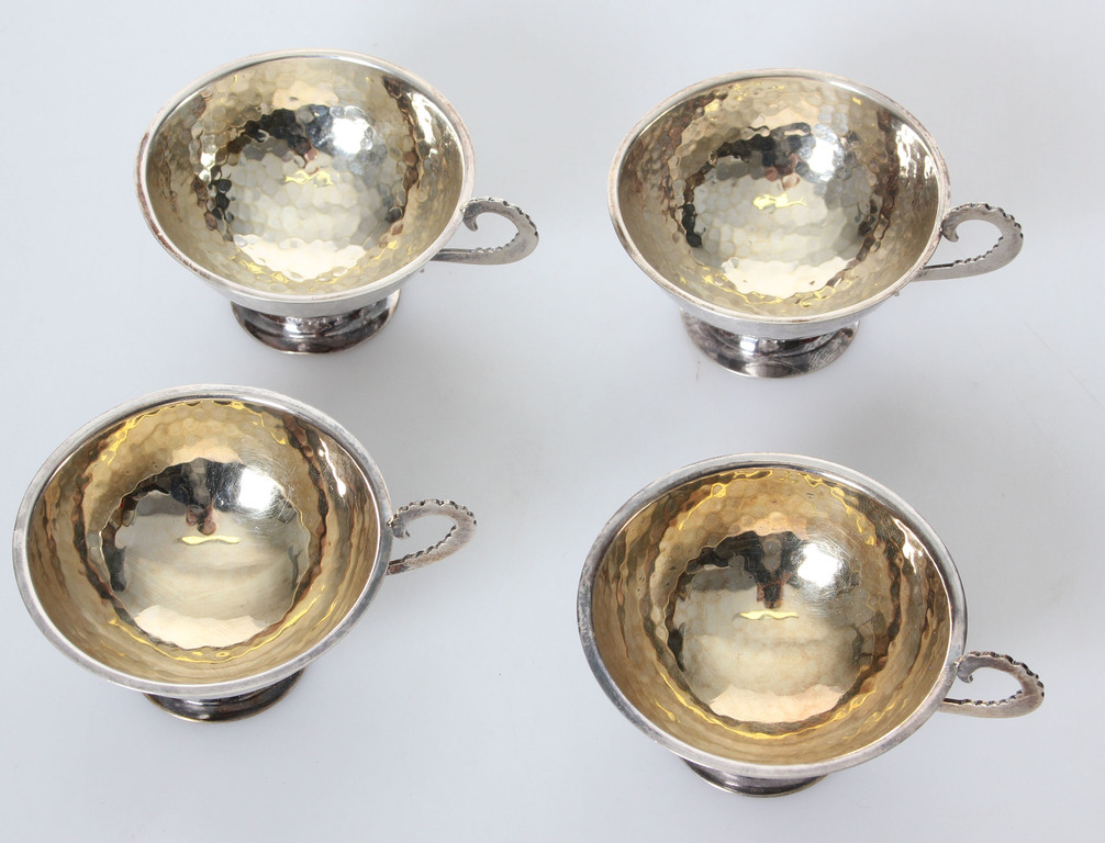 Set of silver cups in the original box (4 pcs.)