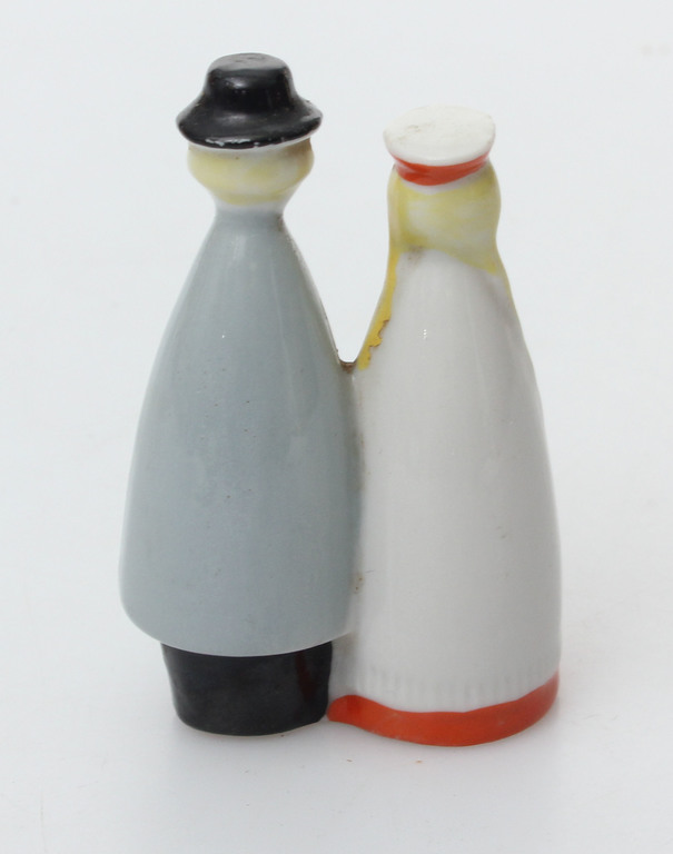 Porcelain figurine / souvenir 