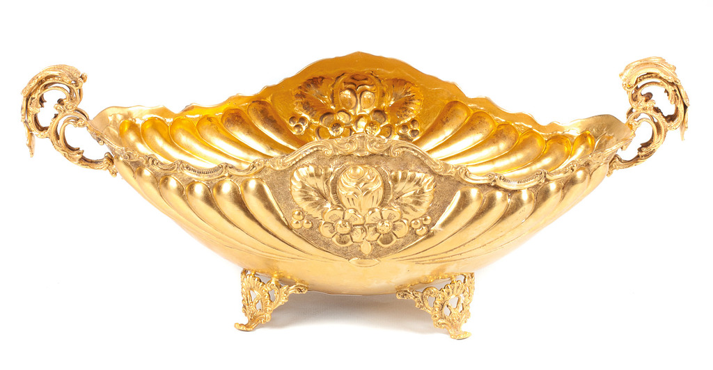 Baroque-style fruit bowl