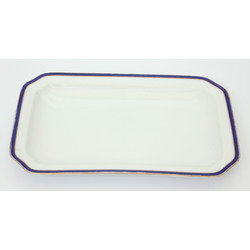 Фарфоровая сервировочная тарелка прямоугольной формы