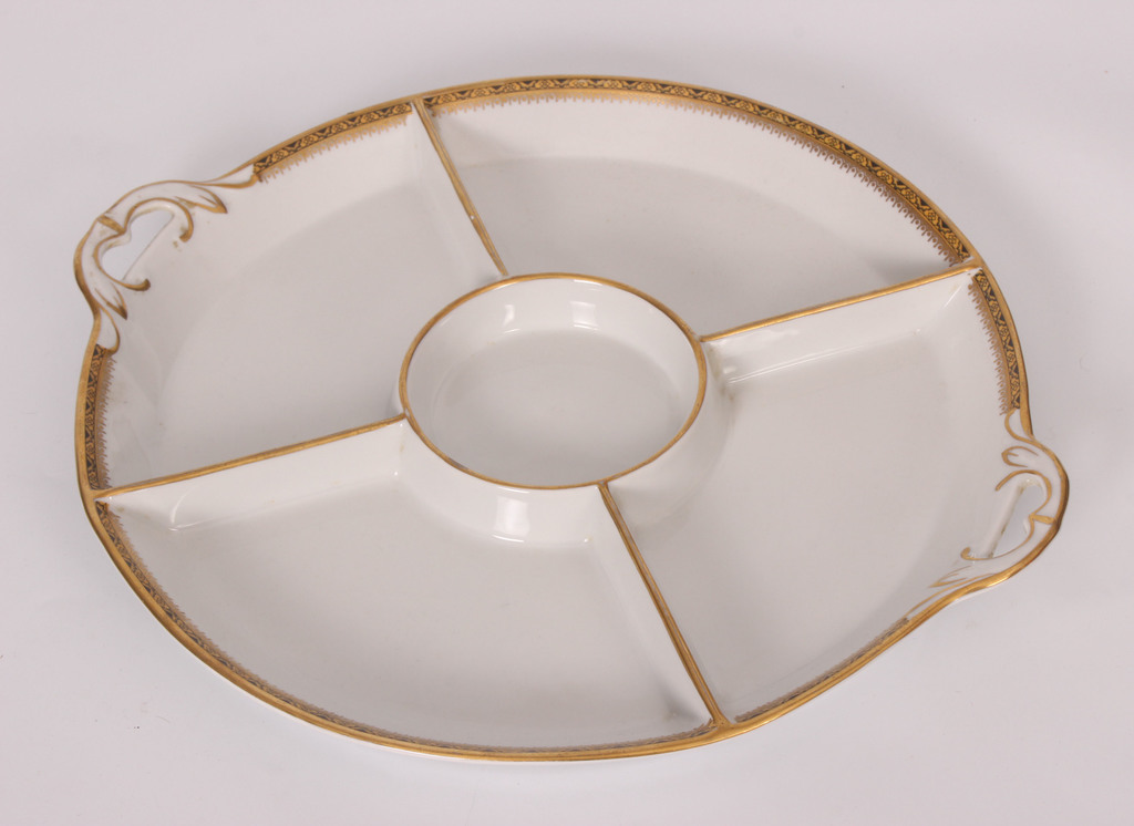 Porcelain serving dish with compartments