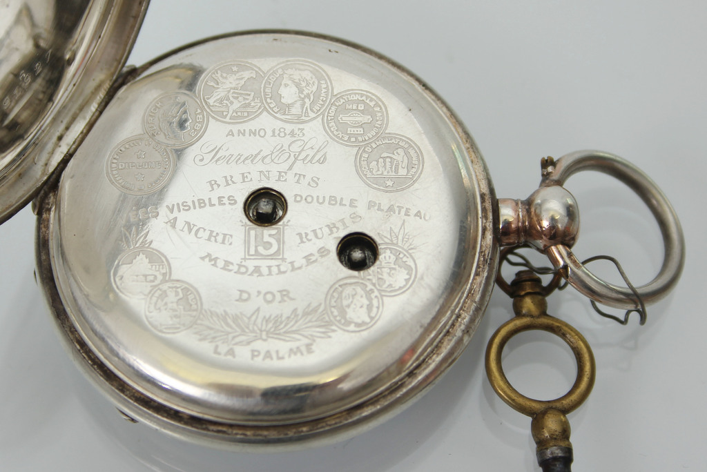  Серебряные карманные часы