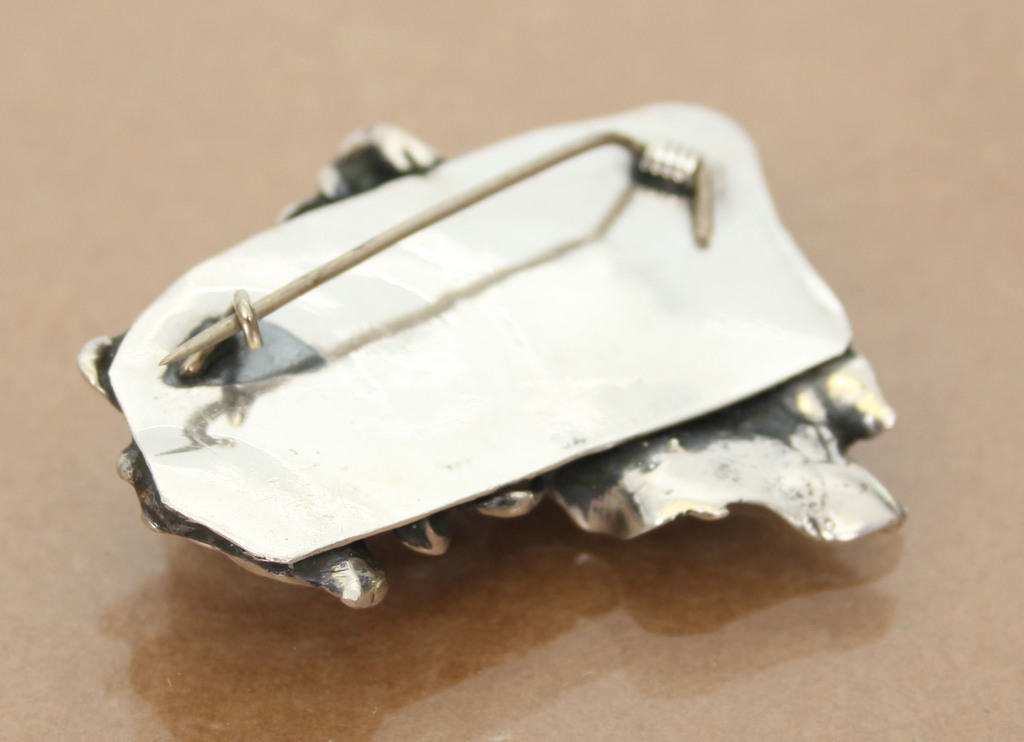 Серебряная брошь в стиле модерн с жемчугом и лазуритом