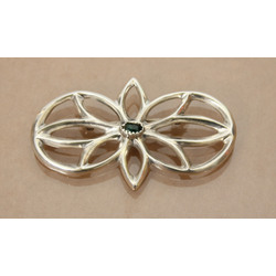 Art Nouveau Silver brooch with emerald