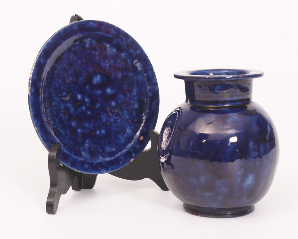 Ceramic vase and plate