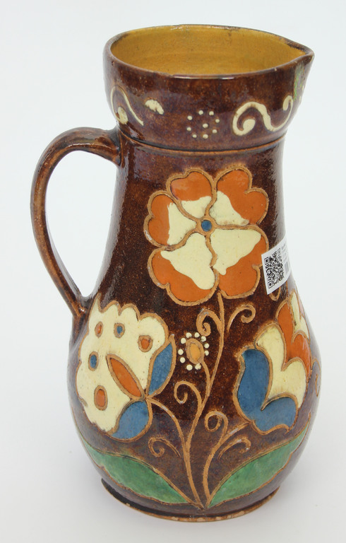 Ceramic pitcher 