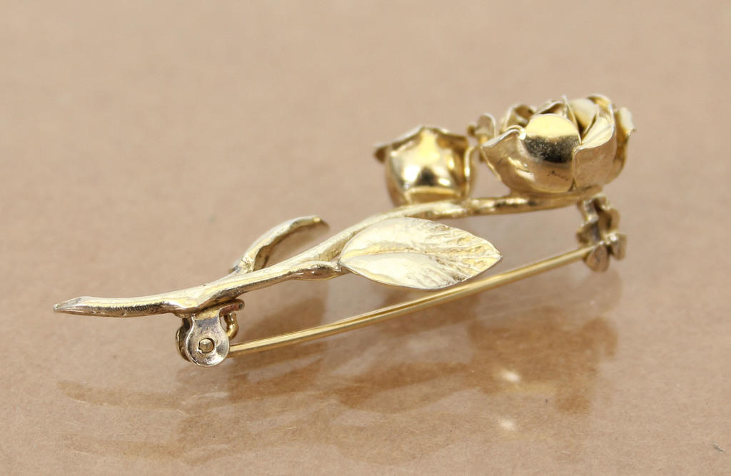 Art Nouveau gold-plated silver brooch 