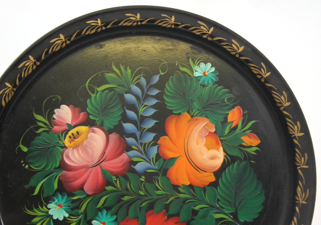 Decorative metal plate with hand painting