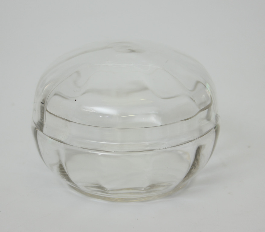  Glass dish with lid