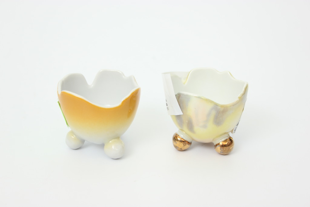 Porcelain egg holders (2 pcs.)