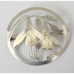 Silver brooch in Art Nouveau 
