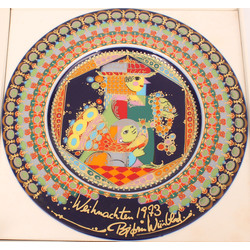 Decorative porcelain plate in the original box