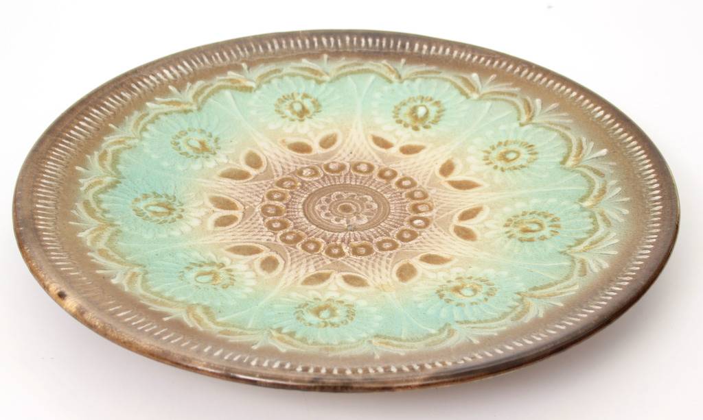 Декоративная керамическая настенная тарелка