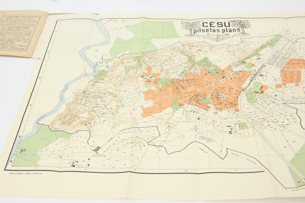 Книга «Цесис и предводитель окрестностей» с планом города