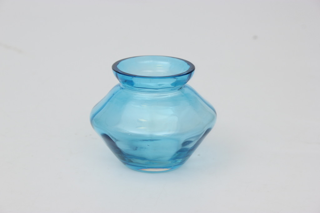 Zila stikla vāzīte(neliela)