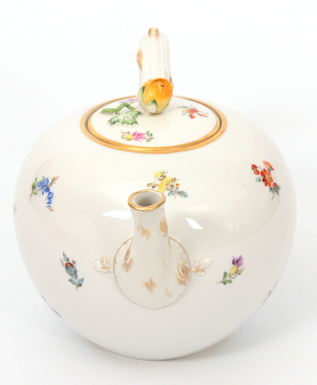 Meissen porcelain teapot