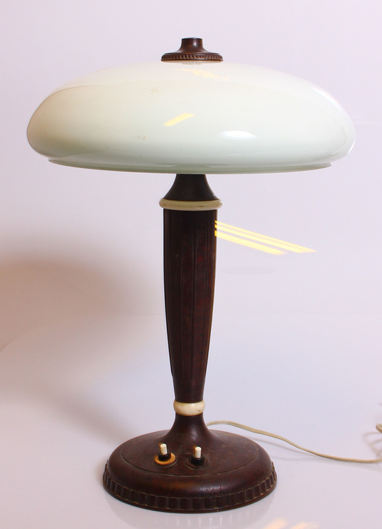  Desk lamp