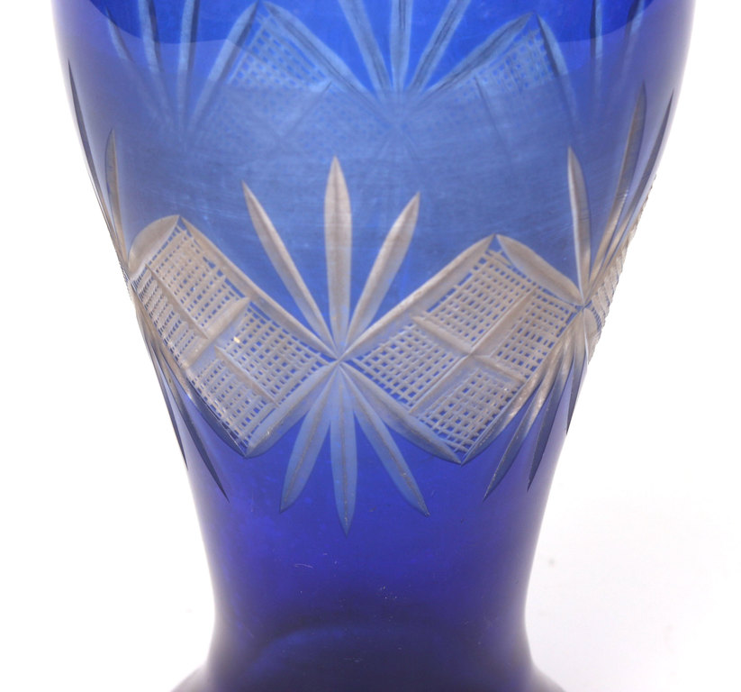 Цветная стеклянная ваза от фабрики Ильгуциемс