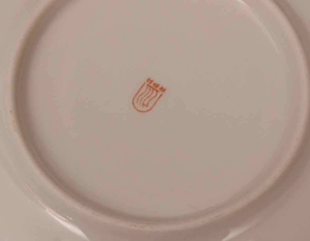 Фарфоровый чайно-кофейный сервиз на 11 персон
