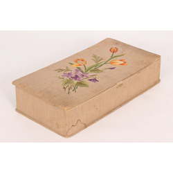 Box with embroidery