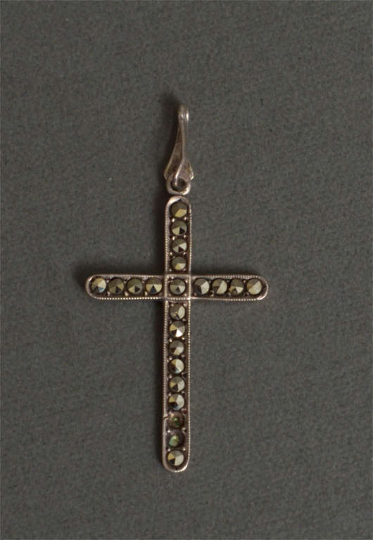 Silver cross pendants