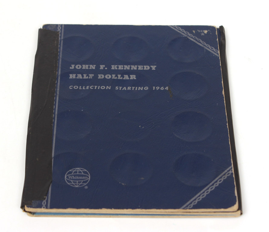 John F.Kennedy half dollar monētu kolekcijas albums ar 17 monētām 