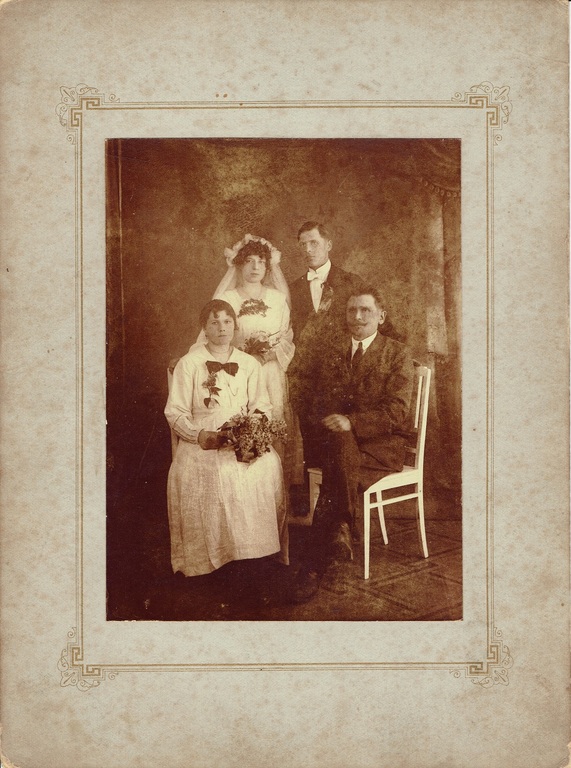 Black-and-white wedding photo