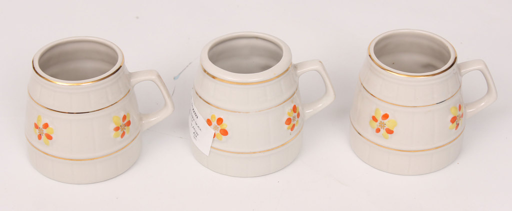 Porcelain cups 3 pcs.