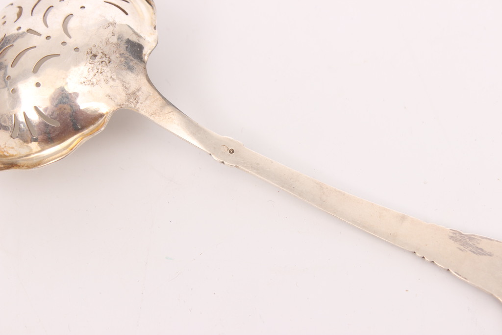 Silver spoon for foam
