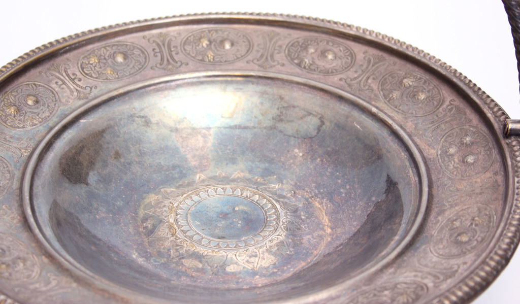 Silver-plated fruit bowl (metal)