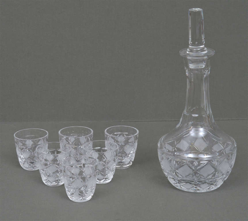 Glass carafe with glasses (6 pcs.)