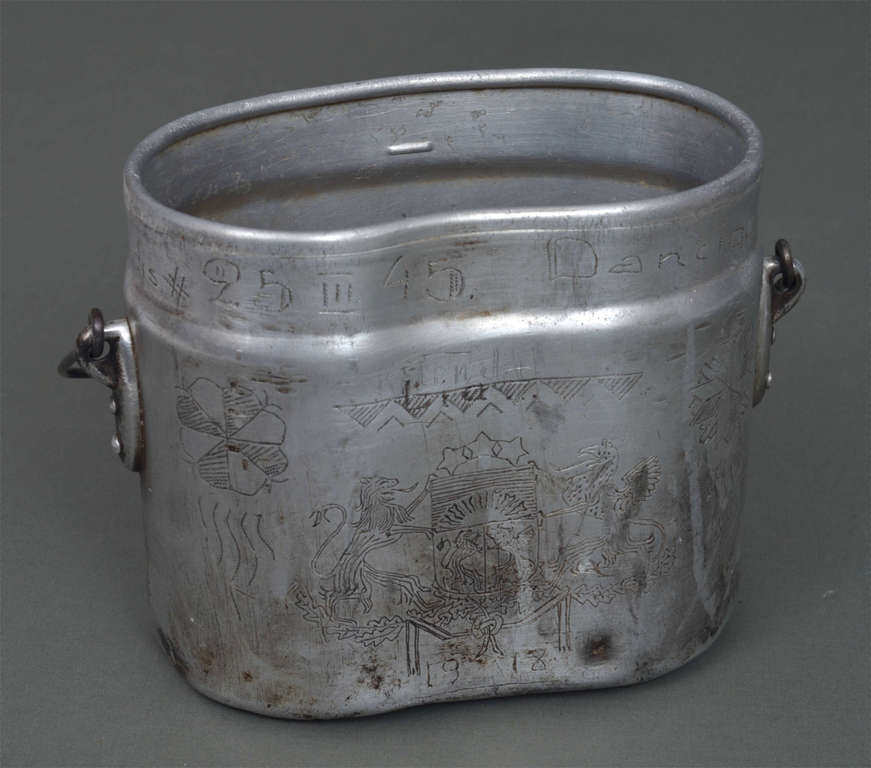 Pot with engraving