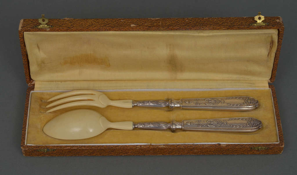 Silver cutlery set with bone finish 2 pcs. 