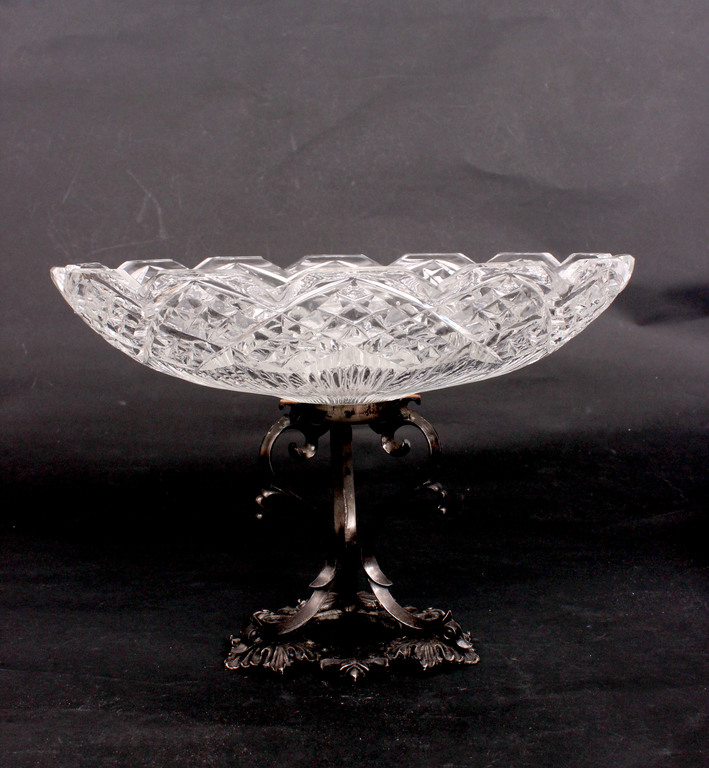 Crystal fruit bowl with silver-plated metal finish
