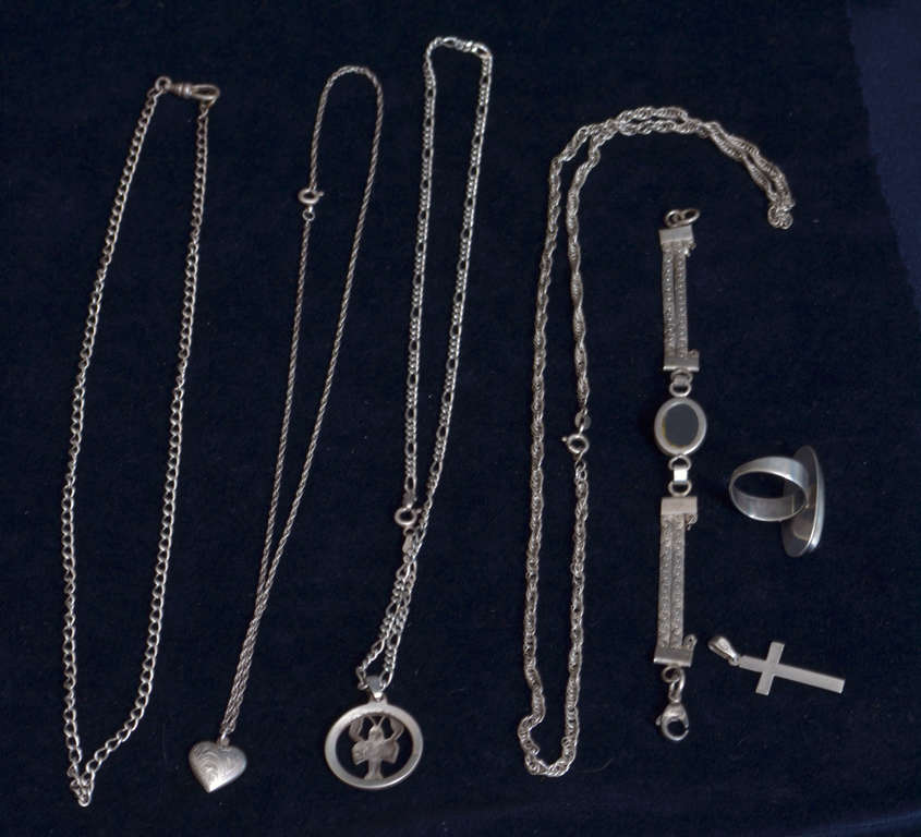 Silver jewelry collection (7 pcs.)