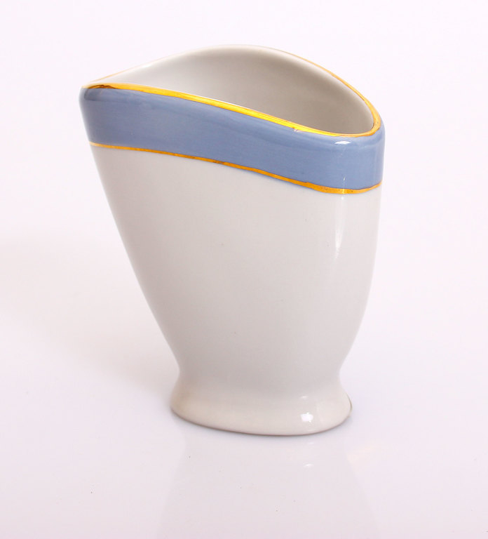 Porcelain vase / napkin holder