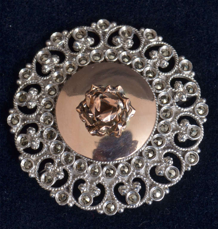 Silver Art Nouveau brooch / pendant with marcasite crystals