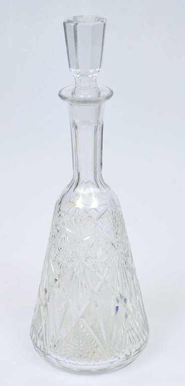 Glass carafe with cork