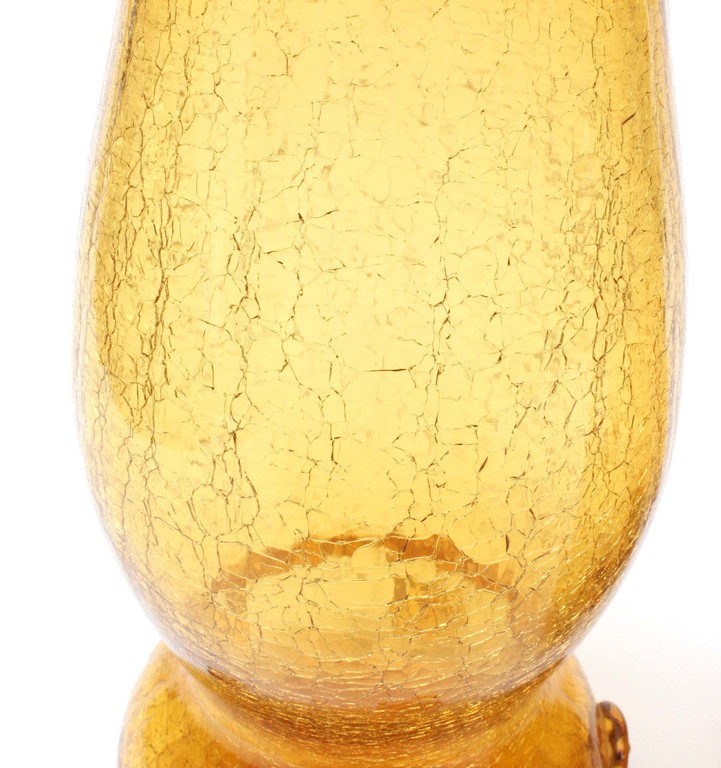 Divas dzeltenā stikla vāzes