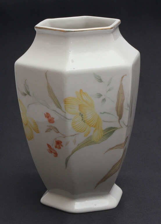 Painted porcelain vase 