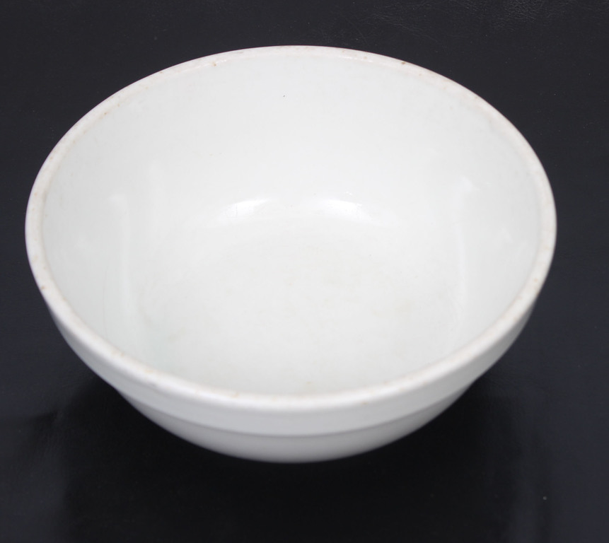Porcelain bowl with swastika