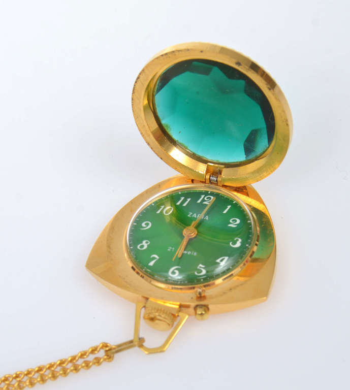 Gold-plated watch / pendant with chain 
