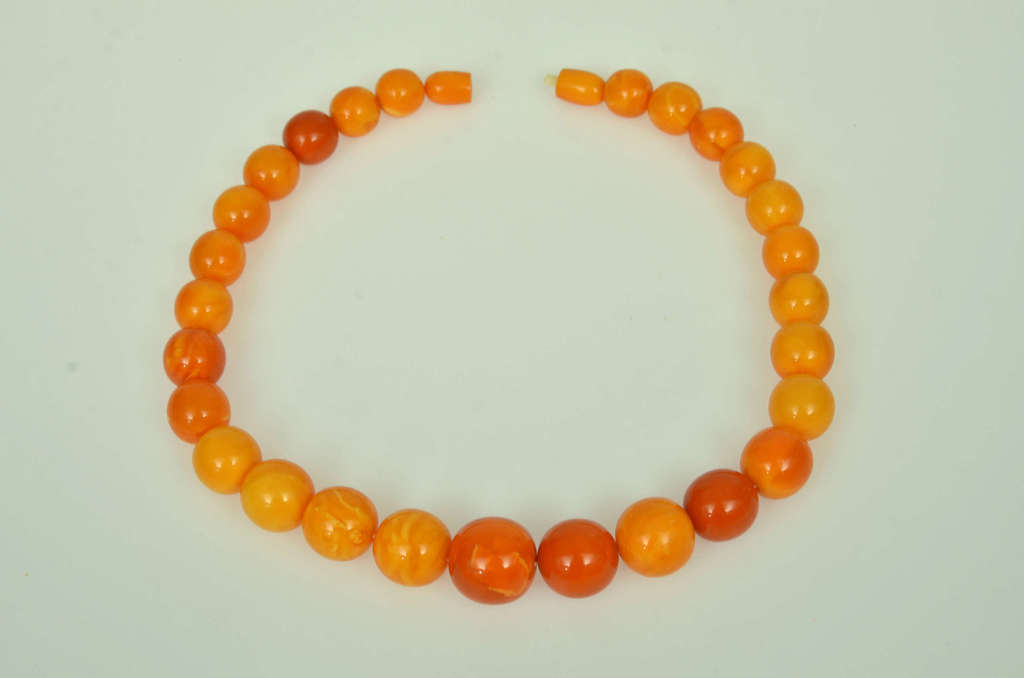 Natural Baltic amber beads, 54.70g