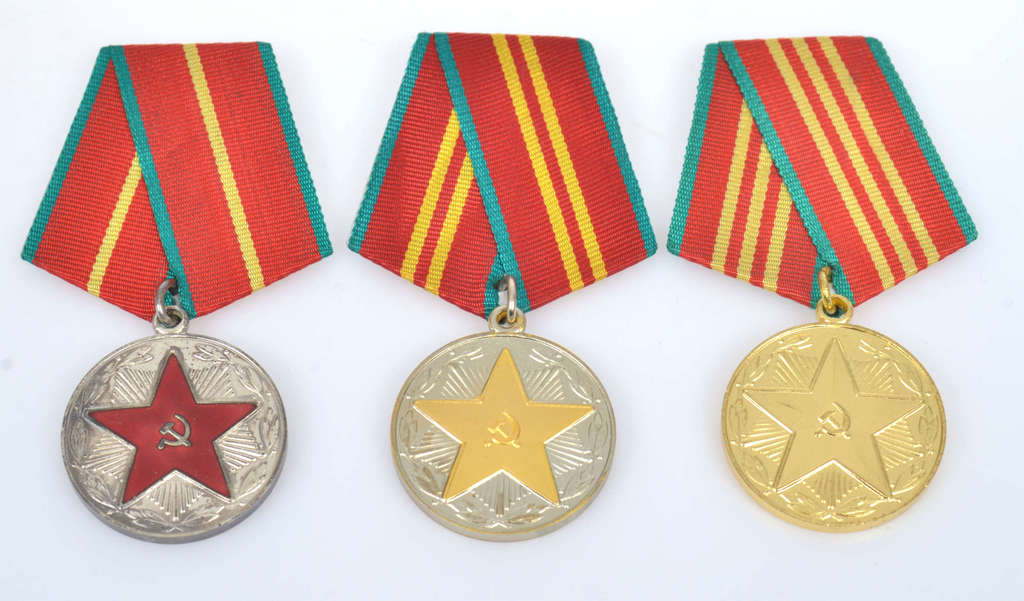 3 награды СССР за 10, 15, 20 лет безупречной службы