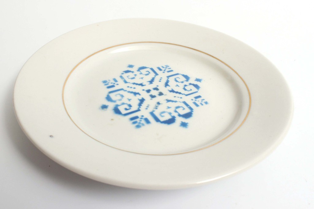 Porcelain plates 5 + 6
