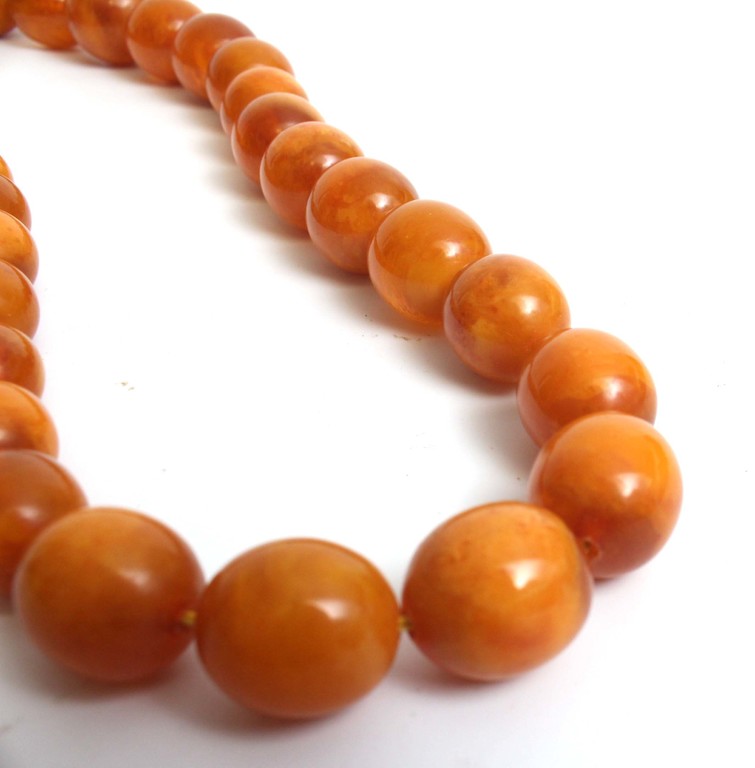 Pressed amber beads, 140 g
