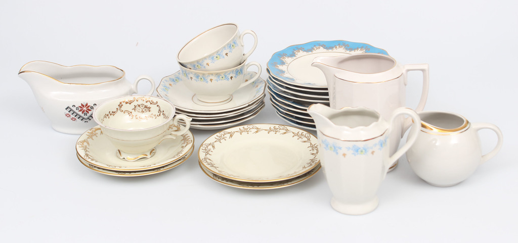 Porcelain tableware (25 pcs)
