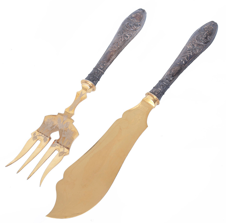 Gold plated fish serving cutlery