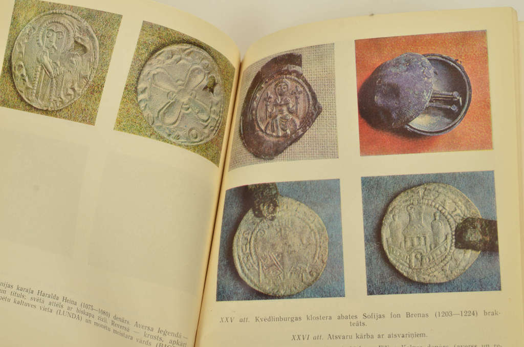 5 books in Numismatic style