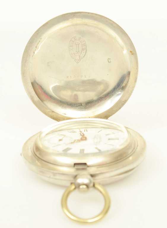 Часы карманные серебряные (в рабочем состоянии) 